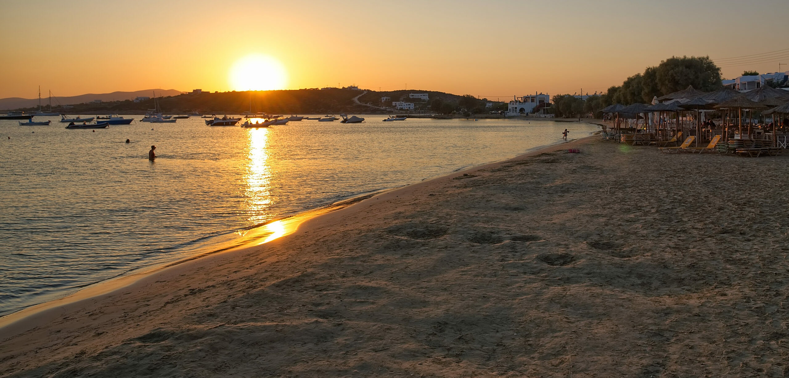 The incomparable beach of Aliki at Paros