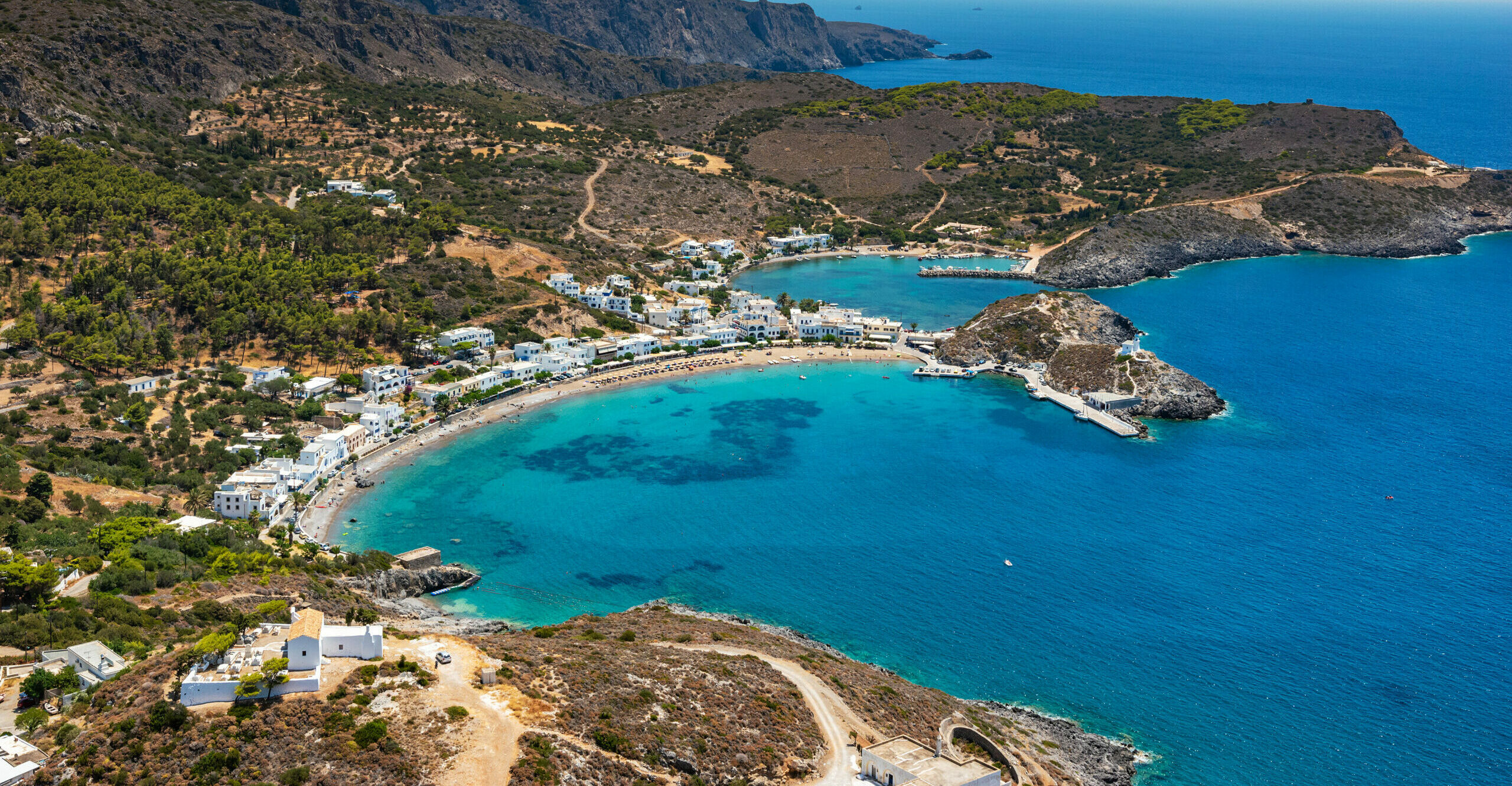Kapsali: The beautiful beach “omega” in the Ionian Sea